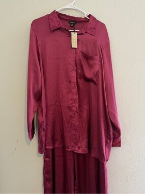 boohoo Women's Satin Button-Up Pajama Top set in Berry